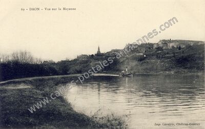 Carte postale ancienne Vue sur la Mayenne — Daon (Mayenne)