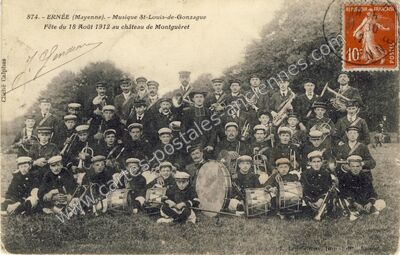 Carte postale ancienne Musique St-Louis-de-Gonzague Fête du 18 Août 1912 au château de Montguéret — Ernée (Mayenne)