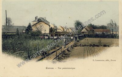 Carte postale ancienne Vue panoramique — Évron (Mayenne)
