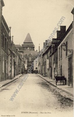 Carte postale ancienne Rue des Prés — Évron (Mayenne)
