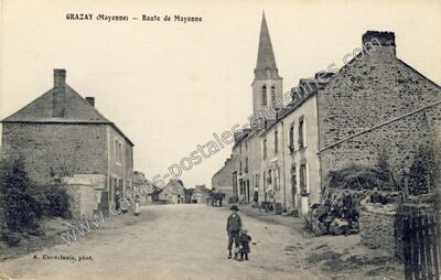 Carte postale ancienne Route de Mayenne — Grazay (Mayenne)