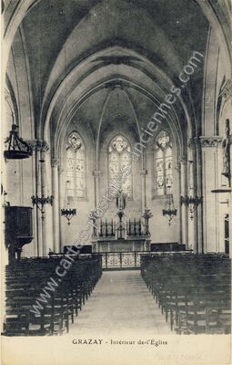 Carte postale ancienne Intérieur de l'Église — Grazay (Mayenne)