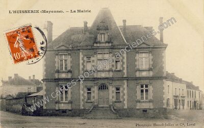Carte postale ancienne La Mairie — L'Huisserie (Mayenne)