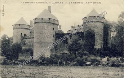 Carte postale ancienne Chateau de Lassay — Lassay-les-Châteaux (Mayenne)