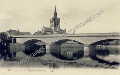 Carte postale ancienne Avesnieres — Laval (Mayenne)