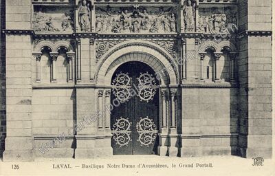 Carte postale ancienne Avesnieres — Laval (Mayenne)