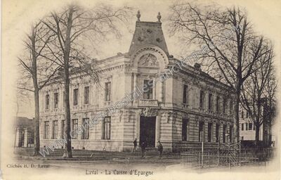 Carte postale ancienne La Caisse d'Epargne — Laval (Mayenne)