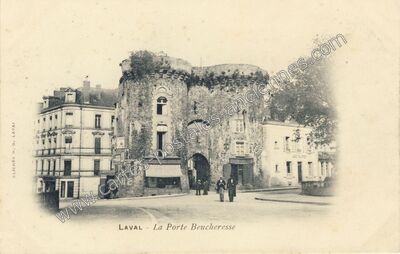 Carte postale ancienne La Porte Beucheresse — Laval (Mayenne)