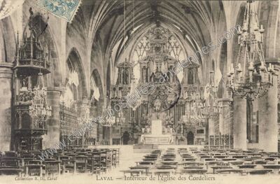 Carte postale ancienne Intérieur de l'église des Cordeliers — Laval (Mayenne)