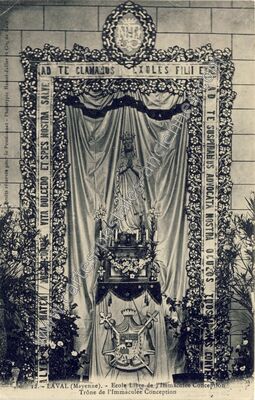 Carte postale ancienne Trône de l'Immaculée Conception — Laval (Mayenne)