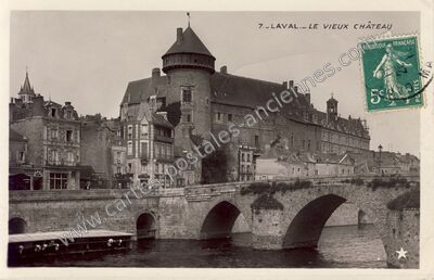 Carte postale ancienne Le Vieux Château — Laval (Mayenne)