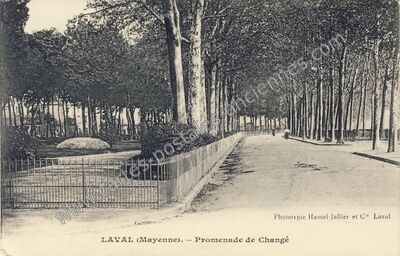 Carte postale ancienne Promenade de Changé — Laval (Mayenne)