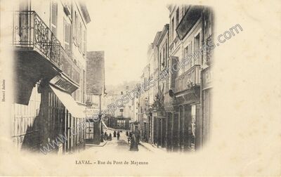 Carte postale ancienne Rue du Pont de Mayenne — Laval (Mayenne)