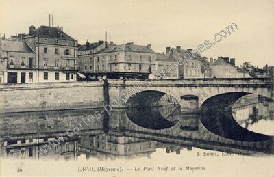 Carte postale ancienne Le Pont Neuf et la Mayenne — Laval (Mayenne)