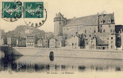 Carte postale ancienne Le Château — Laval (Mayenne)
