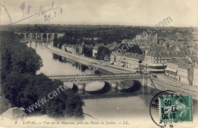 Carte postale ancienne Vue sur la Mayenne, prise du Palais de Justice — Laval (Mayenne)