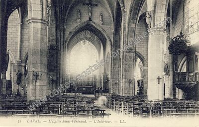 Carte postale ancienne L'Église Saint-Vénérand. — L'Intérieur — Laval (Mayenne)