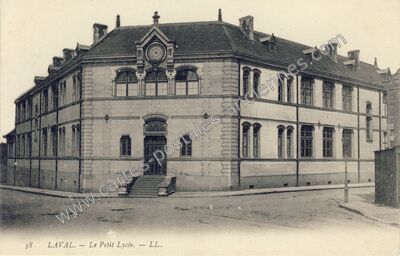 Carte postale ancienne Le Petit Lycée — Laval (Mayenne)