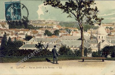 Carte postale ancienne Vue au Jardin de la Perrine — Laval (Mayenne)