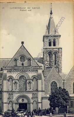 Carte postale ancienne Cathédrale de Laval, Portail sud — Laval (Mayenne)