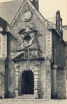Carte postale ancienne Portait de l'Eglise des Cordeliers — Laval (Mayenne)