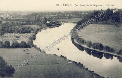 Carte postale ancienne Les Bords de la Mayenne — Laval (Mayenne)