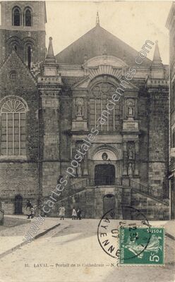 Carte postale ancienne Portail de la Cathedrale — Laval (Mayenne)