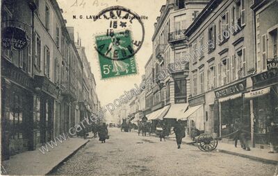 Carte postale ancienne La rue Joinville — Laval (Mayenne)