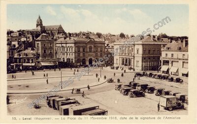 Carte postale ancienne La Place du 11 Novembre 1918, date de la signature de l'Armistice — Laval (Mayenne)
