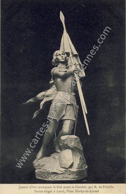 Carte postale ancienne Jeanne d'Arc invoquant le Ciel avant le Combat — Laval (Mayenne)