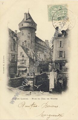 Carte postale ancienne Vieux Laval - Rue du Val de Maine — Laval (Mayenne)