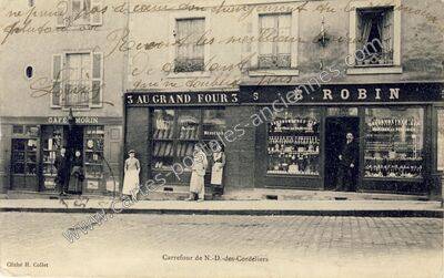 Carte postale ancienne 3 AU GRAND FOUR 3 5 E. ROBIN — Laval (Mayenne)