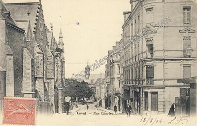 Carte postale ancienne Rue Chartes-Landette — Laval (Mayenne)