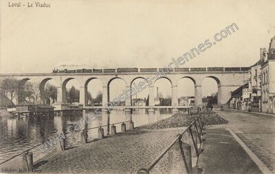 Carte postale ancienne Le Viaduc — Laval (Mayenne)