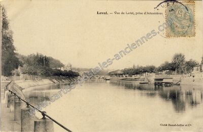 Carte postale ancienne Vue de Laval, prise d'Avesnières — Laval (Mayenne)