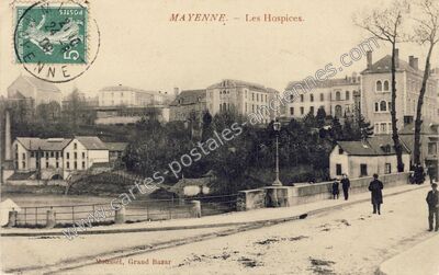 Carte postale ancienne Les Hospices — Mayenne (Mayenne)