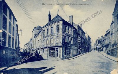 Carte postale ancienne Rue Neuve des Halles et Grand-Rue — Mayenne (Mayenne)