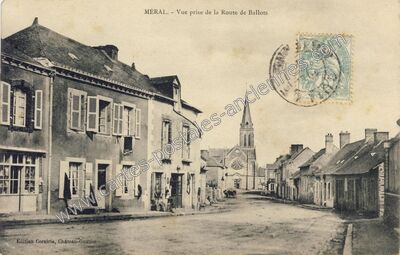 Carte postale ancienne Vue prise de la Route de Ballots — Méral (Mayenne)