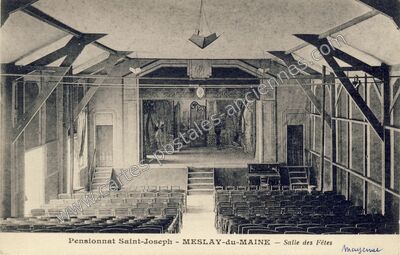 Carte postale ancienne Pensionnat Saint-Joseph - Salle des Fêtes — Meslay-du-Maine (Mayenne)