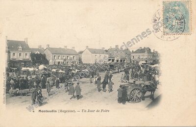 Carte postale ancienne Un Jour de Foire — Montaudin (Mayenne)