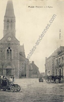 Carte postale ancienne L'Église — Placé (Mayenne)
