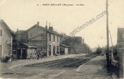 Carte postale ancienne La Gare — Port-Brillet (Mayenne)