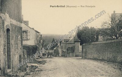 Carte postale ancienne Rue Principale — Port-Brillet (Mayenne)