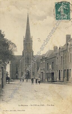 Carte postale ancienne Une Rue — Saint-Cyr-en-Pail (Mayenne)