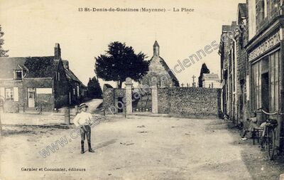 Carte postale ancienne La Place — Saint-Denis-de-Gastines (Mayenne)
