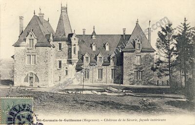 Carte postale ancienne Château de la Sicorie, façade intérieure — Saint-Germain-le-Guillaume (Mayenne)