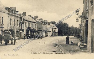 Carte postale ancienne Route de Laval — Saint-Ouën-des-Toits (Mayenne)