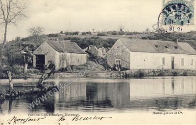 Carte postale ancienne Pont au Gue — Saulges (Mayenne)