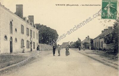 Carte postale ancienne La Gendarmerie — Vaiges (Mayenne)