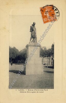 Carte postale ancienne Statue d'Ambroise Paré Célèbre Chirurgien — Laval (Mayenne)